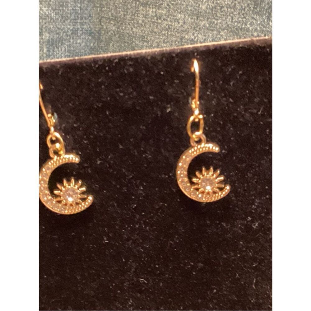 NWOT. Goldtone Sparkling  Moon & Sun Leverback Earrings